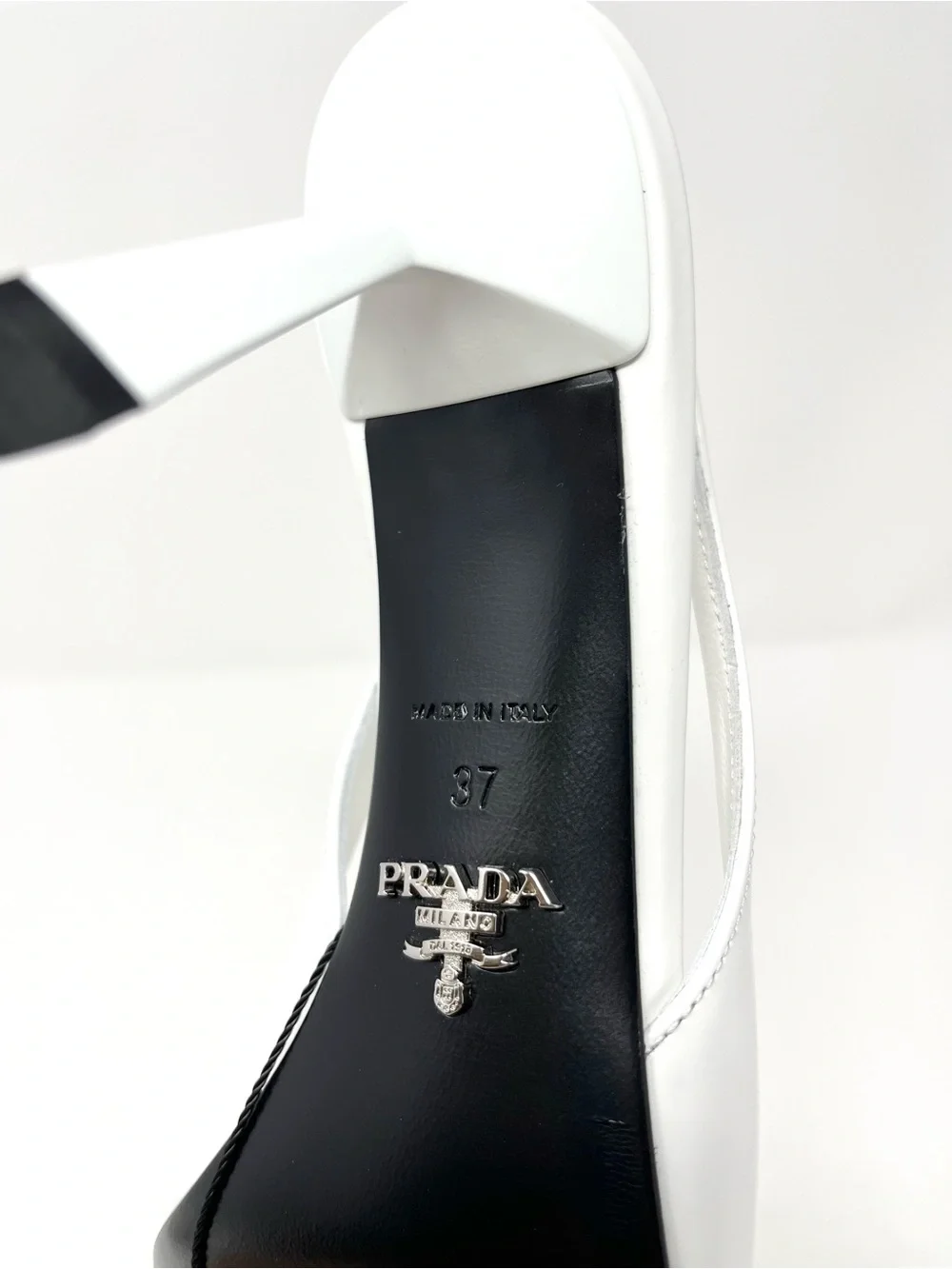 NEW Prada Triangle Logo White Brushed Leather Slingback High Heels Pumps 37 7